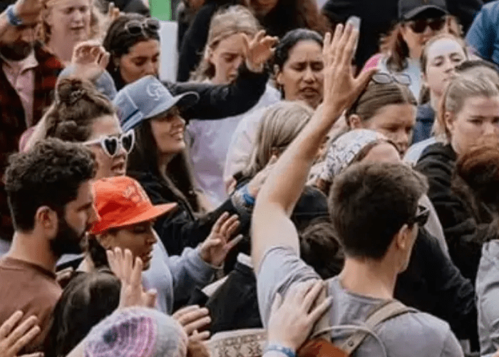 La evangelización en Australia lleva a más de 1.000 personas a Jesús